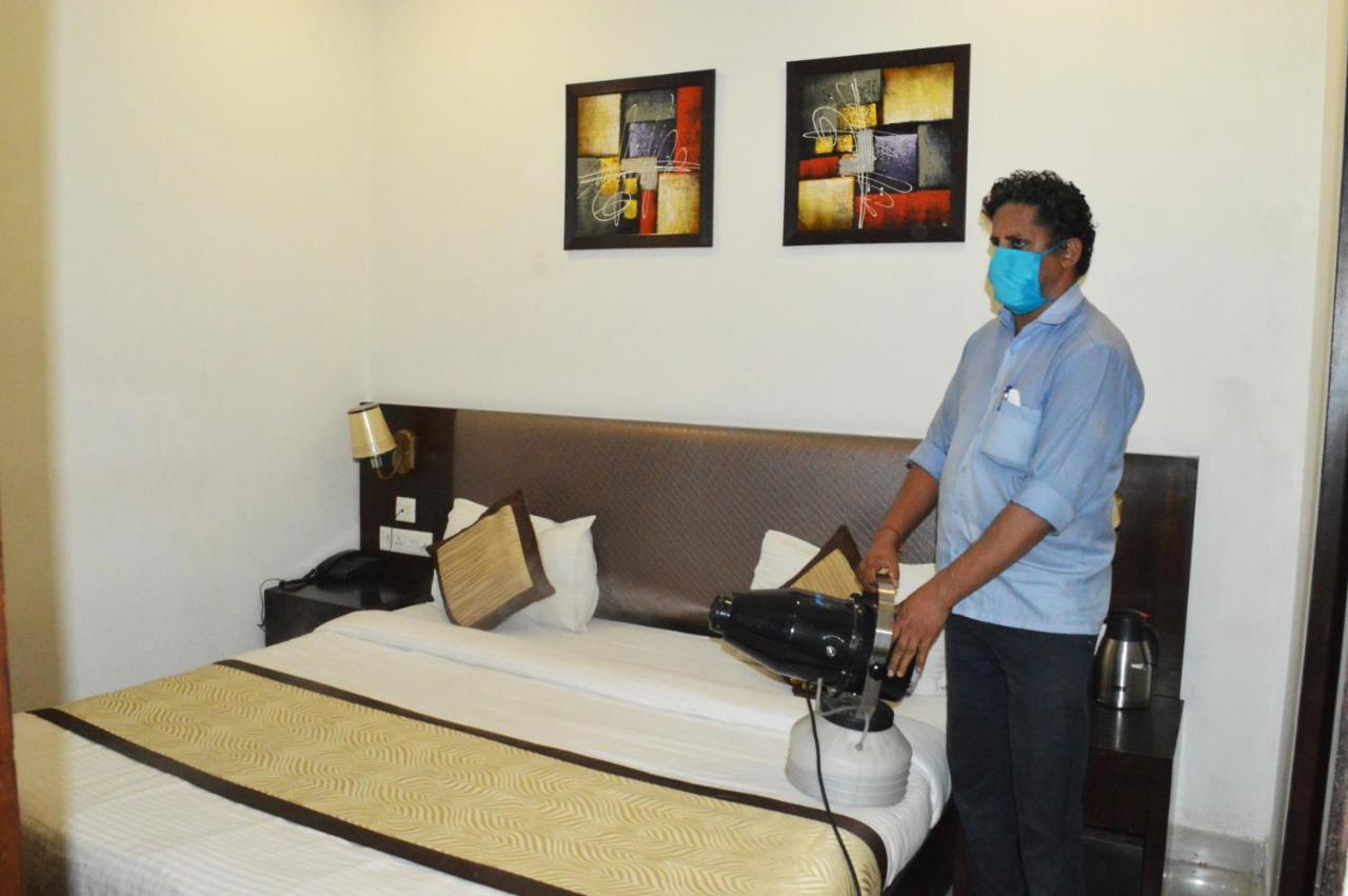 Madhav Muskan Residency Mathura Extérieur photo